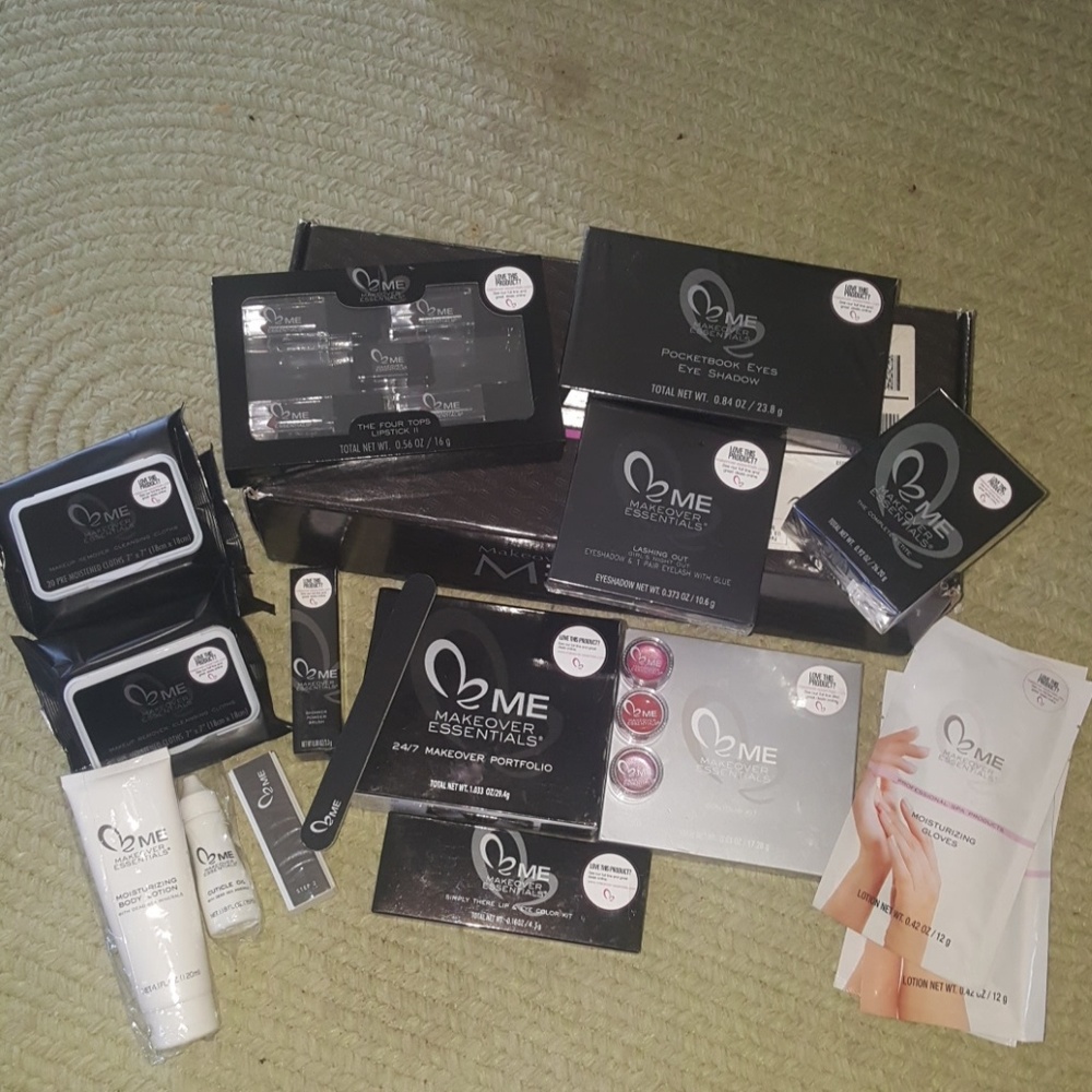 Makeover Essentials lot